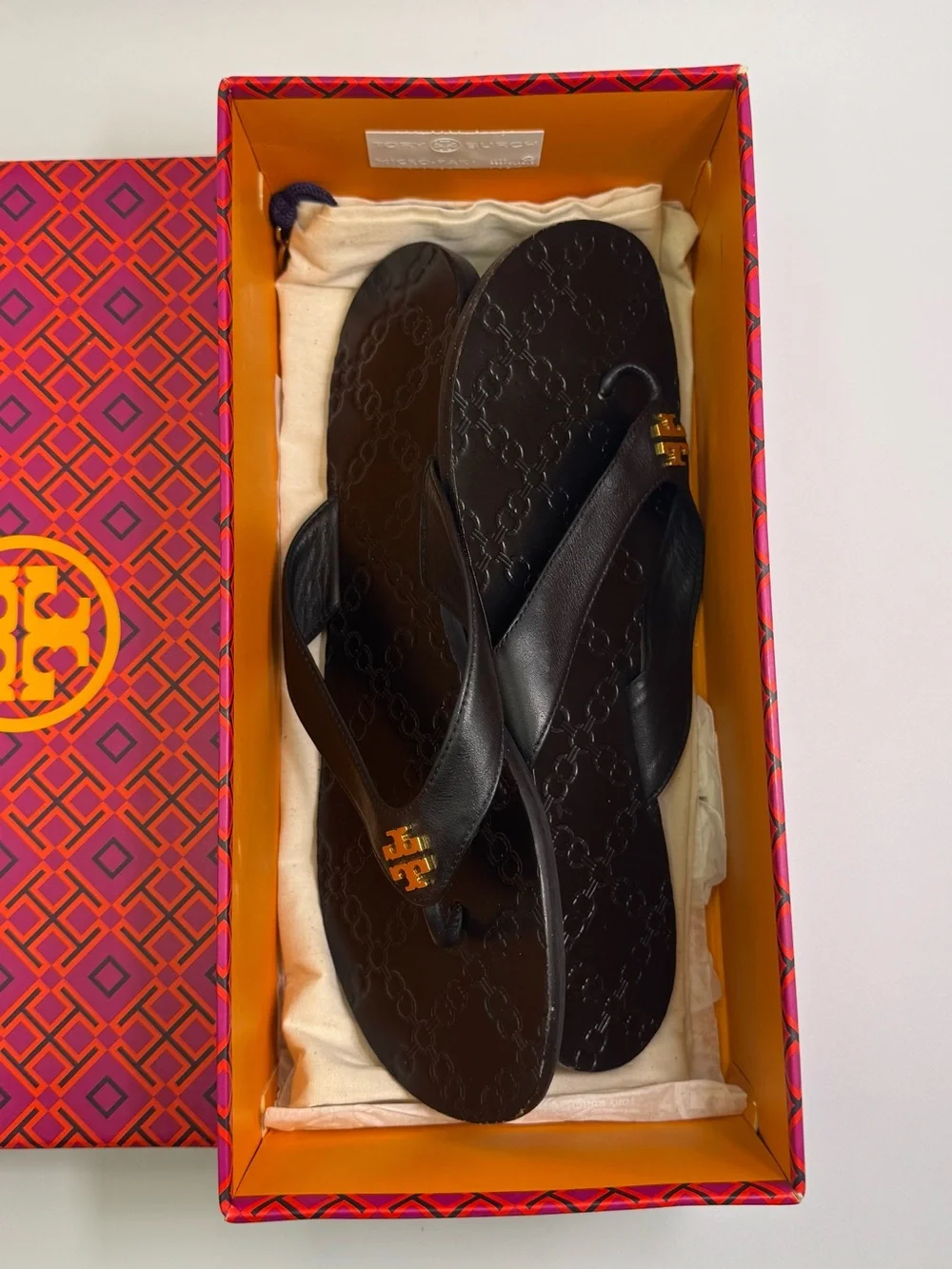 Tory Burch MONROE Black Leather Logo Sandals Flip Flops Thong 9 IN BOX